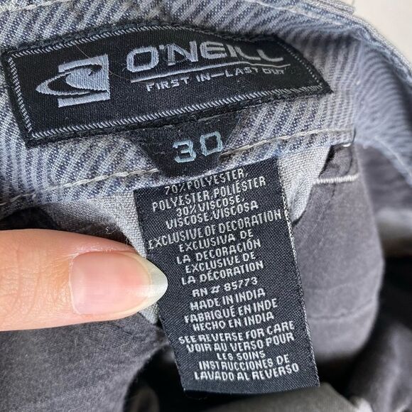 O’Neill Grey Flat Front Casual Shorts - Picture 3 of 4